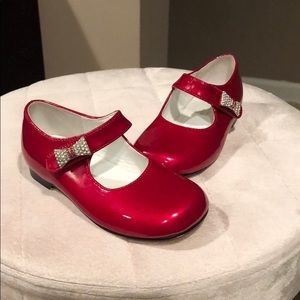 Nina Kids Red Shoes with rhinestone bow detail
